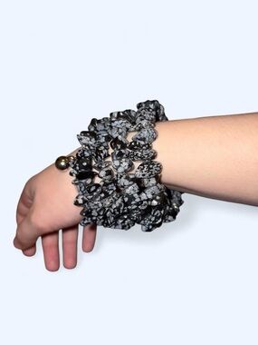 💙 3/$40 Snowflake Obsidian Beaded Stretch Memory Wire Bracelet